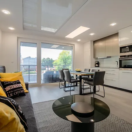 Apartamenty Homely Place Koziolki - Stary Rynek - Parking Poznań Zewnętrze zdjęcie